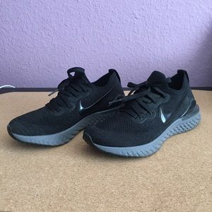 Nike Epic React Flyknit 2 • Women’s size 6.5